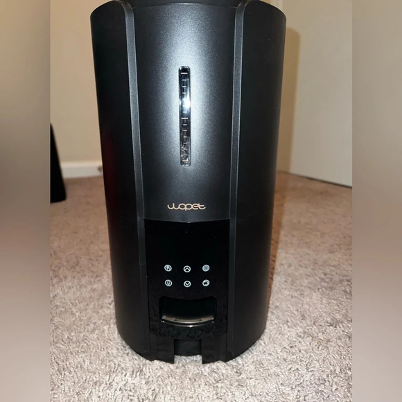 NIB Automatic Dog or Cat Feeder - Picture 2 of 10